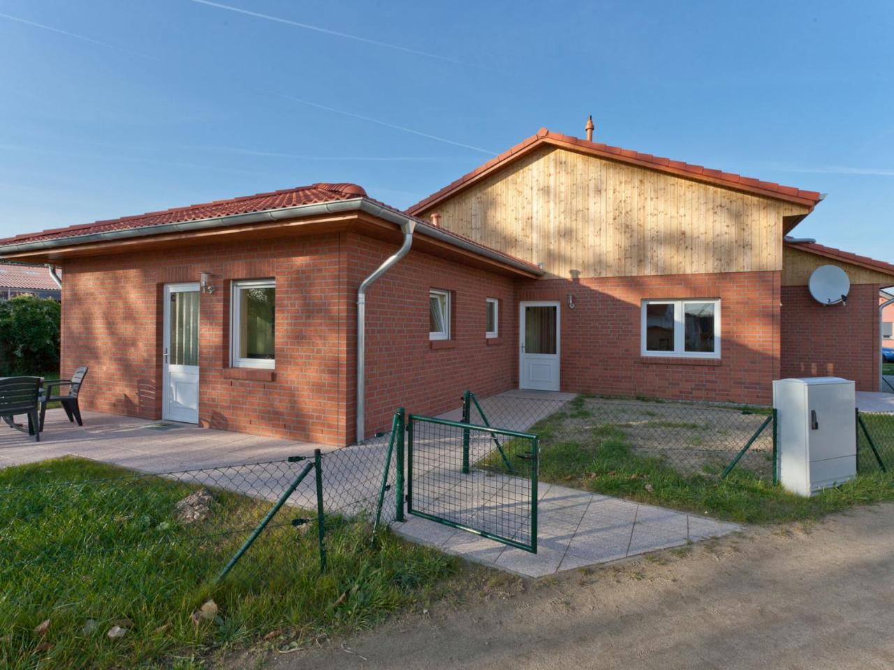 Peaceful Apartment In Zierow With Terrace Exteriör bild
